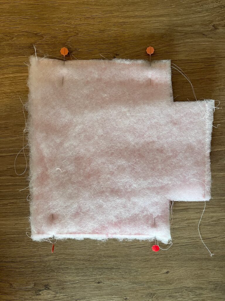 assemblage ouatine et tissu, atelier couture Carmaux